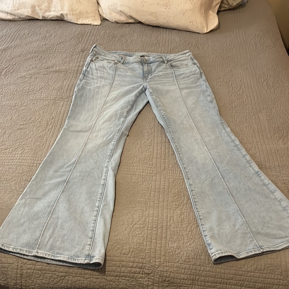 American eagle next level stretch low rise flare jeans size 16 Long